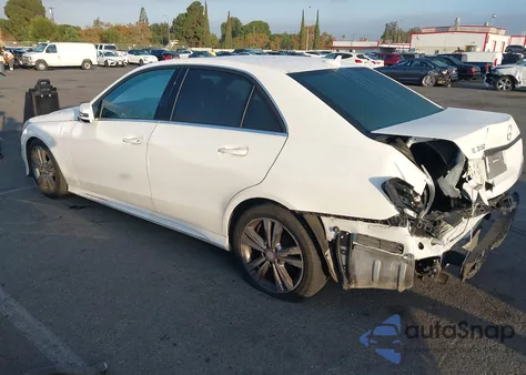 2015 Mercedes-Benz E 350 z USA, uszkodzony, nr VIN WDDHF5KB7FB124900